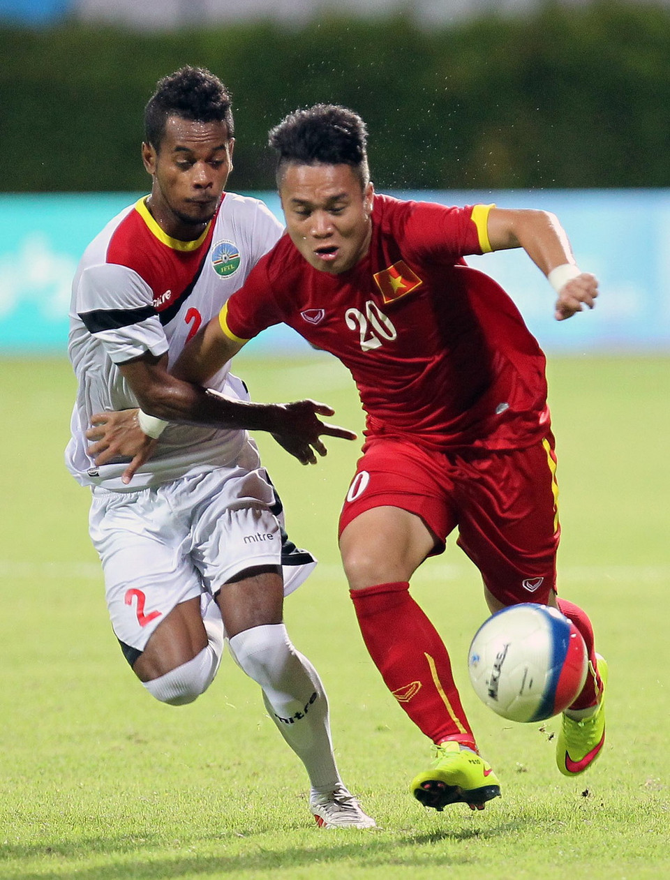 Phi Sơn chơi năng nổ. (Ảnh: Quốc Khánh/TTXVN)