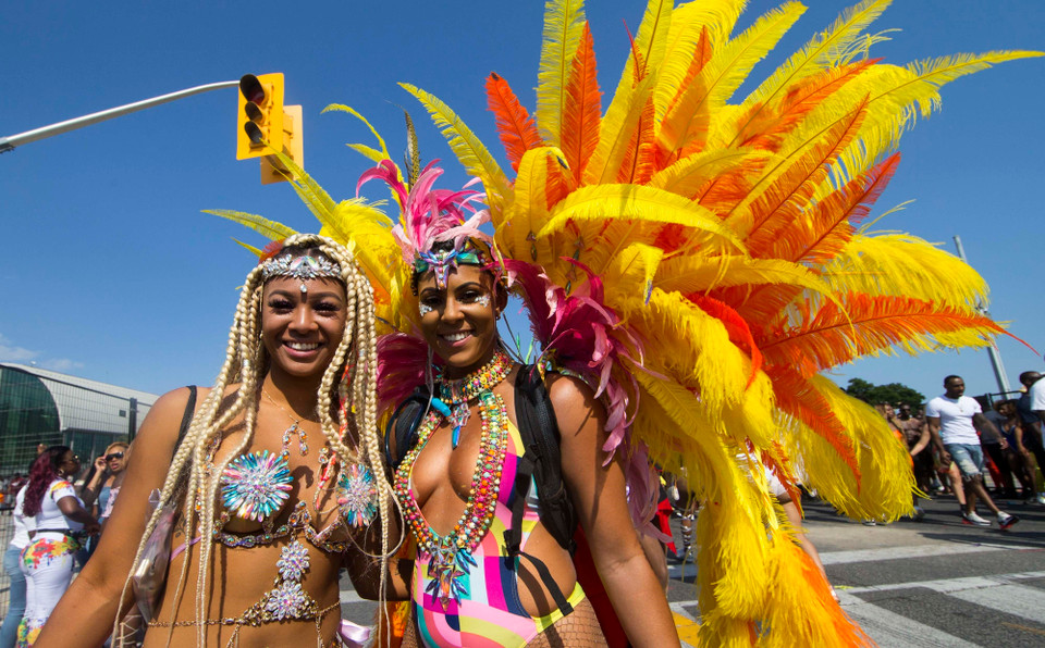 Vũ công biểu diễn tại Lễ hội hóa trang Caribbean Carnival Toronto, Canada, ngày 3/8/2019. (Ảnh: THX/TTXVN)