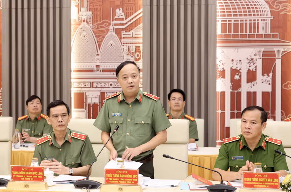 Thiếu tướng Đặng Hồng Đức, Ủy viên Đảng ủy Công an Trung ương, Chánh Văn phòng Bộ Công an phát biểu. (Ảnh: Nhan Sáng/TTXVN)