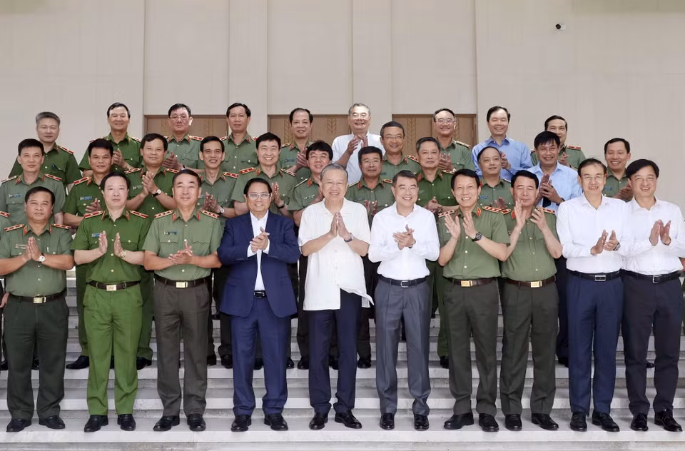 Chủ tịch nước Tô Lâm, Thủ tướng Phạm Minh Chính và các đại biểu. (Ảnh: Nhan Sáng/TTXVN)