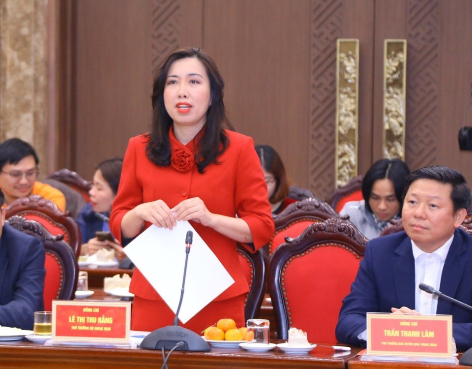 Thứ trưởng Bộ Ngoại giao Lê Thị Thu Hằng phát biểu. (Ảnh: Văn Điệp/TTXVN)