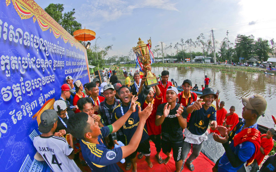 Niềm vui vô địch. (Ảnh: Duy Khương/TTXVN)