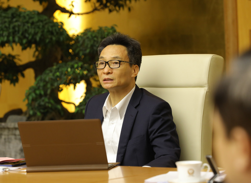 Phó Thủ tướng Vũ Ðức Ðam chủ trì cuộc họp. (Ảnh: Văn Điệp/TTXVN)