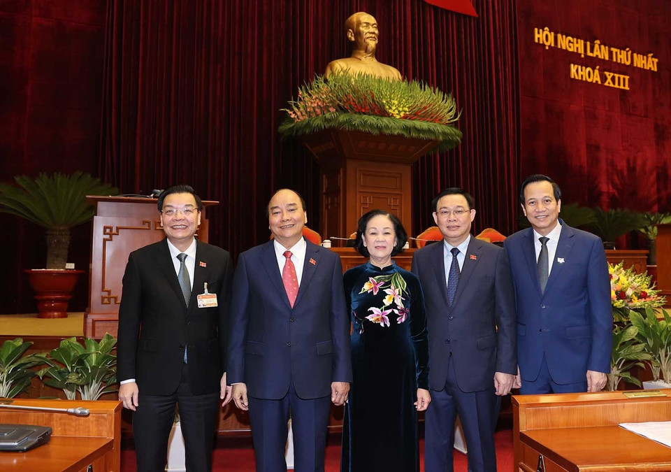 Thủ tướng Nguyễn Xuân Phúc và các đại biểu dự Hội nghị lần thứ nhất. (Ảnh: TTXVN)