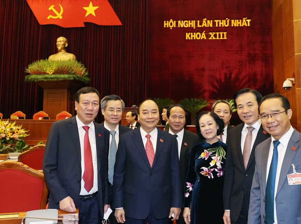 Thủ tướng Nguyễn Xuân Phúc và các đại biểu dự Hội nghị lần thứ nhất. (Ảnh: TTXVN)