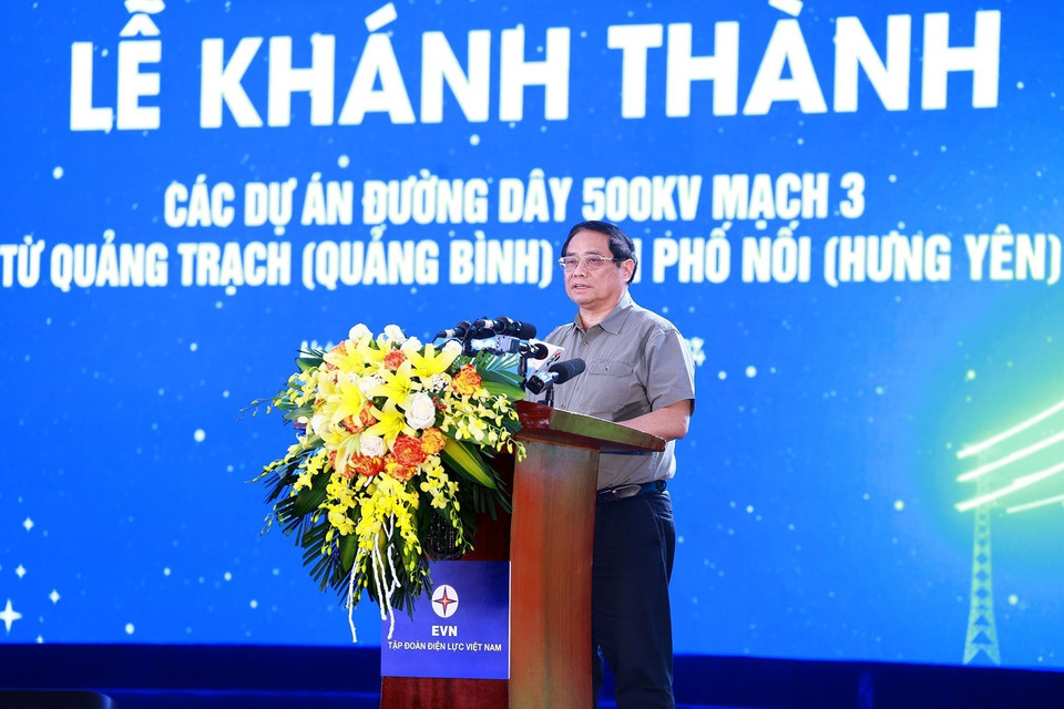 Thủ tướng Phạm Minh Chính phát biểu tại Lễ khánh thành các dự án đường dây 500kV mạch 3. (Ảnh: Dương Giang/TTXVN)