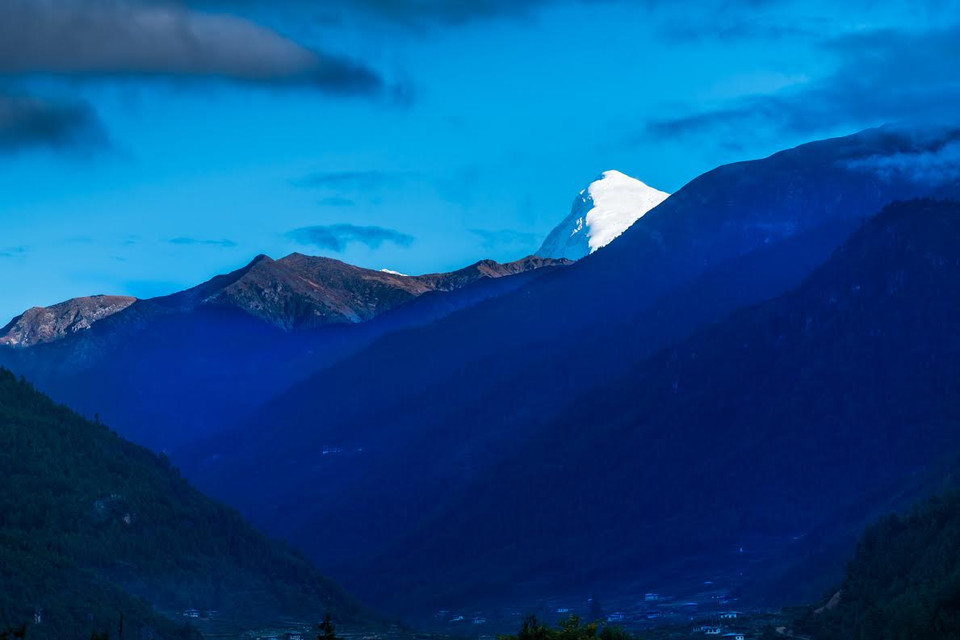 Himalaya hùng vĩ. (Ảnh: Nguyễn Thanh Tùng)