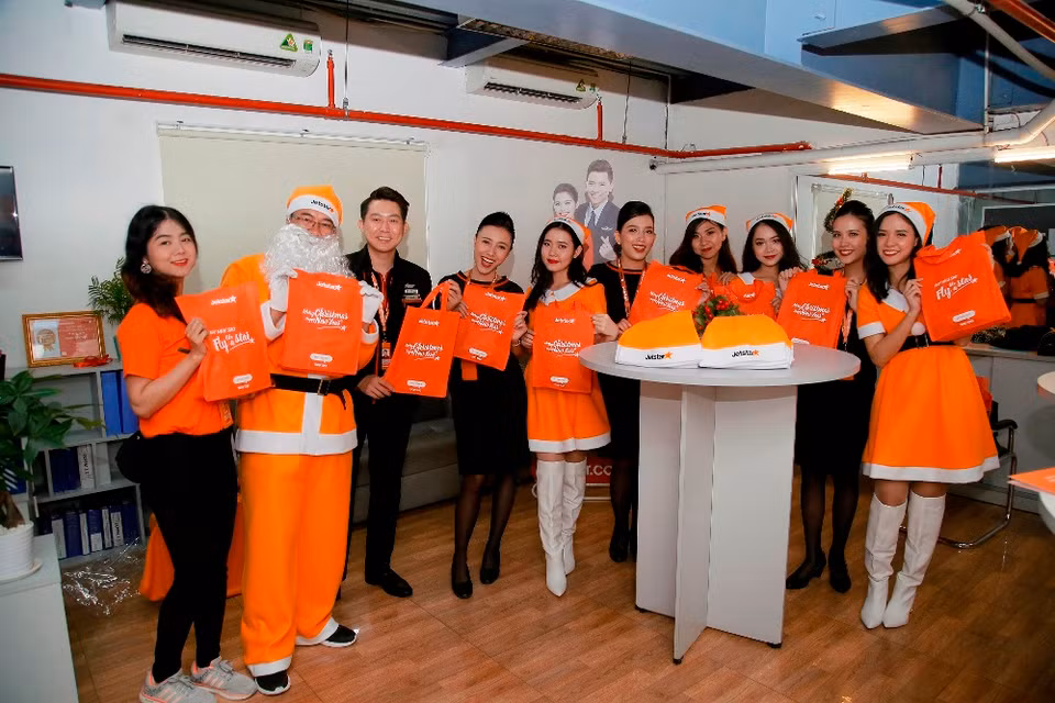 Hòa chung không khí lễ hội, Hãng hàng không giá rẻ Jetstar Pacific cũng góp phần đem đến một mùa Noel sôi động cho khách hàng.