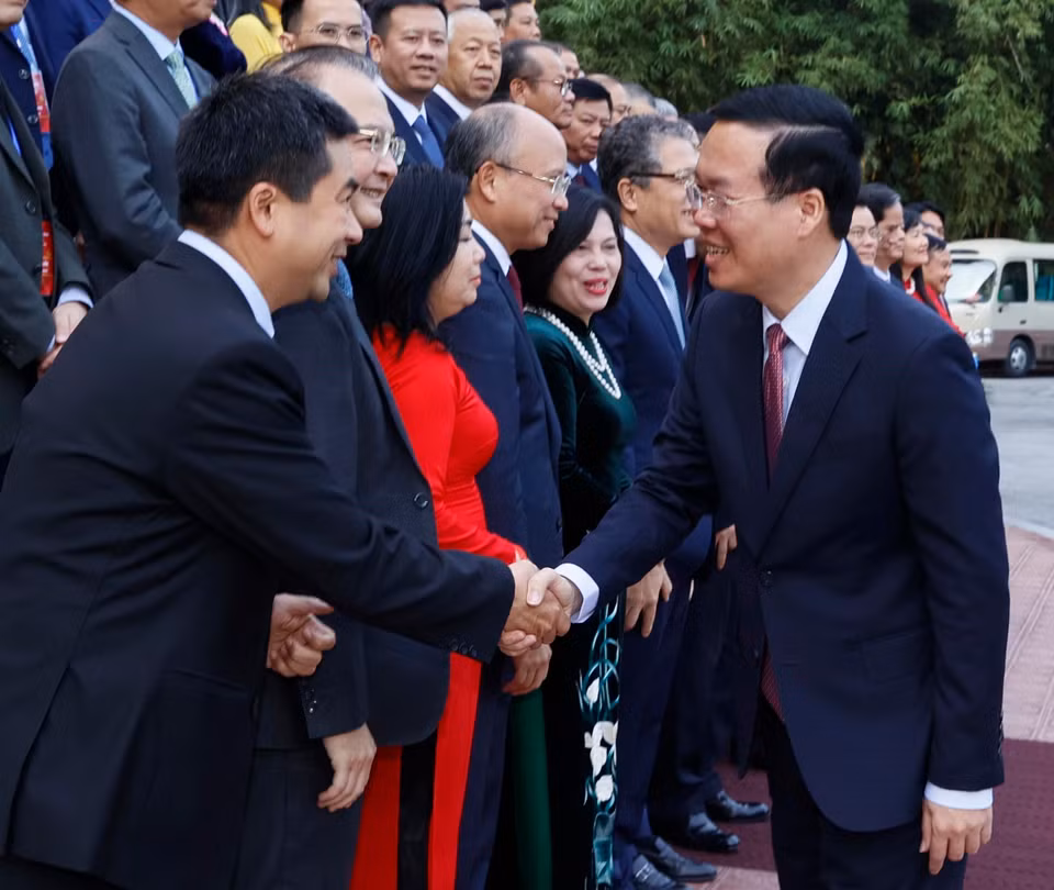 Chủ tịch nước Võ Văn Thưởng với các đại biểu. (Ảnh: Thống Nhất/TTXVN)
