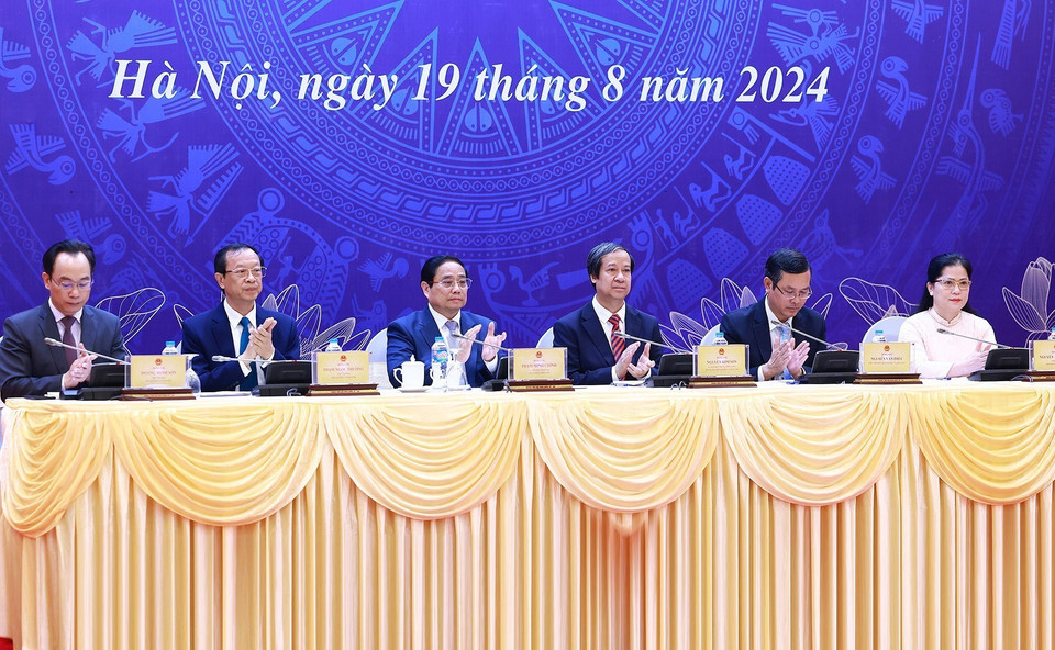 Thủ tướng Phạm Minh Chính dự Hội nghị Tổng kết năm học 2023-2024 và triển khai nhiệm vụ năm 2024-2025. (Ảnh: Dương Giang/TTXVN)