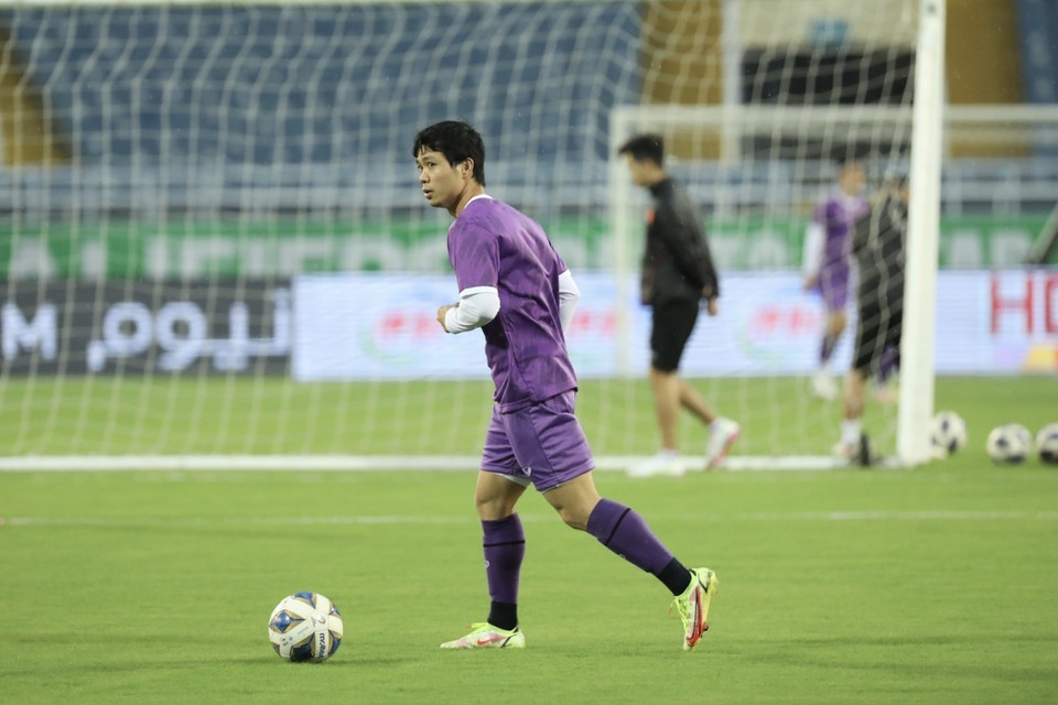 Tiền đạo Công Phượng luyện tập chiều 23/3. (Ảnh: Minh Quyết/TTXVN)