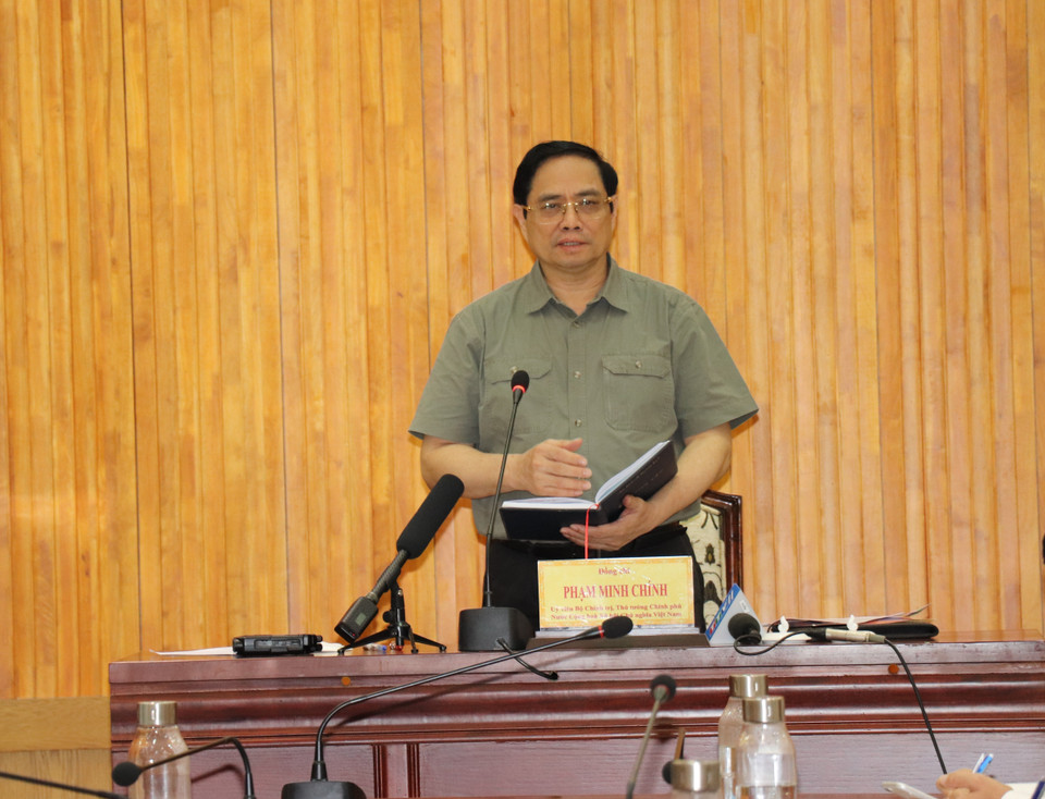 Thủ tướng Chính phủ Phạm Minh Chính tại buổi làm việc với tỉnh Tây Ninh. (Ảnh: Lê Đức Hoảnh/TTXVN)