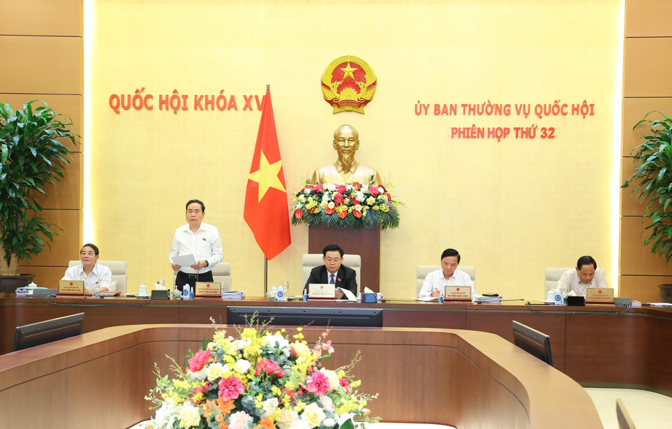 Phó Chủ tịch Thường trực Quốc hội Trần Thanh Mẫn điều hành nội dung cho ý kiến về dự án Luật sửa đổi, bổ sung một số điều của Luật Dược. (Ảnh: Văn Điệp/TTXVN)