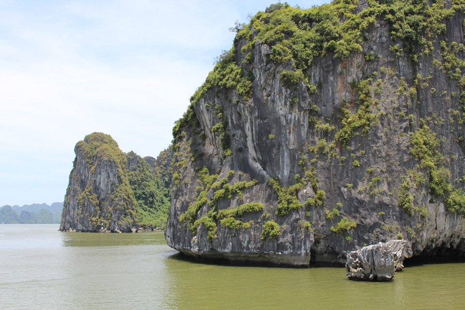 Quang cảnh Vịnh Hạ Long. (Ảnh: Hùng Võ/Vietnam+)