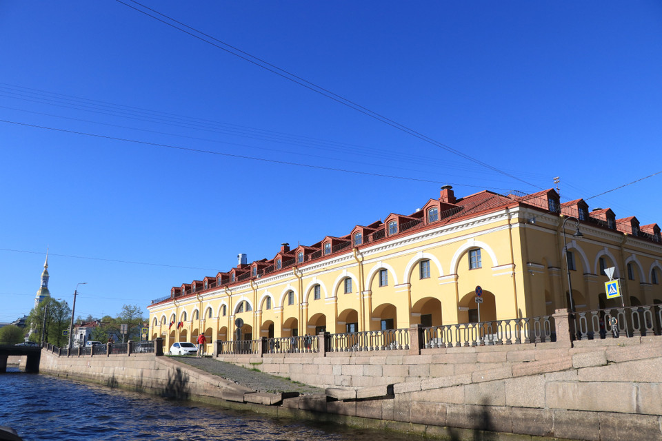 Ngược dòng thời gian hơn 300 năm trở về trước, Saint Petersburg được “khai sinh” bởi Peter Đại đế vào năm 1703, với mục đích xây dựng một thành phố thể hiện sự hùng mạnh của nước Nga vĩ đại. (Ảnh: Hùng Võ/Vietnam+)
