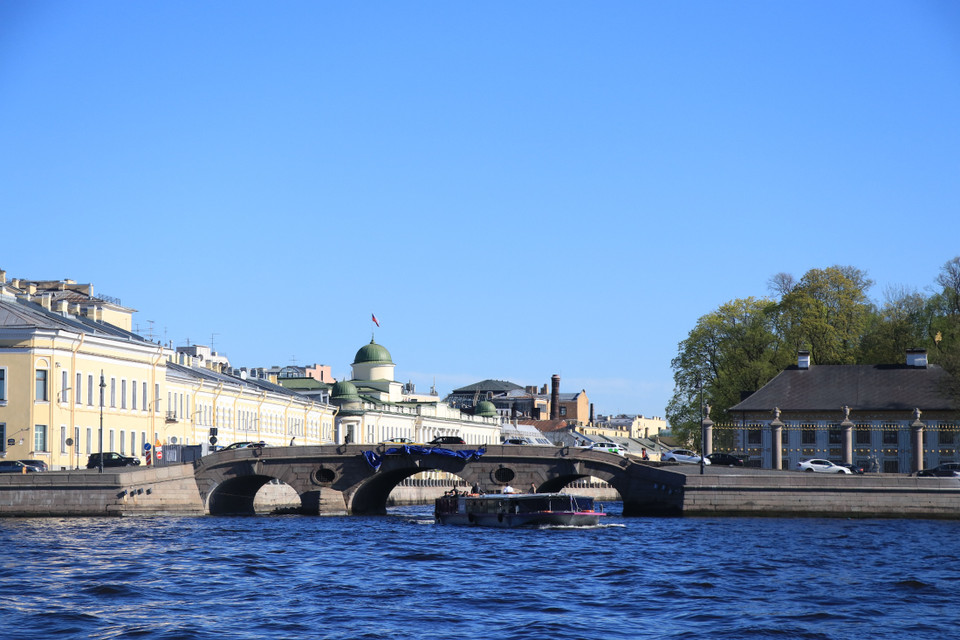 Saint Petersburg là cố đô đồng thời cũng là thành phố lớn thứ hai của nước Nga (sau Thủ đô Moscow) với rất nhiều công trình kỳ vĩ và những tác phẩm nghệ thuật tuyệt đẹp, đã được UNESCO đưa vào danh sách Di sản văn hoá thế giới. (Ảnh: Hùng Võ/Vietnam+)