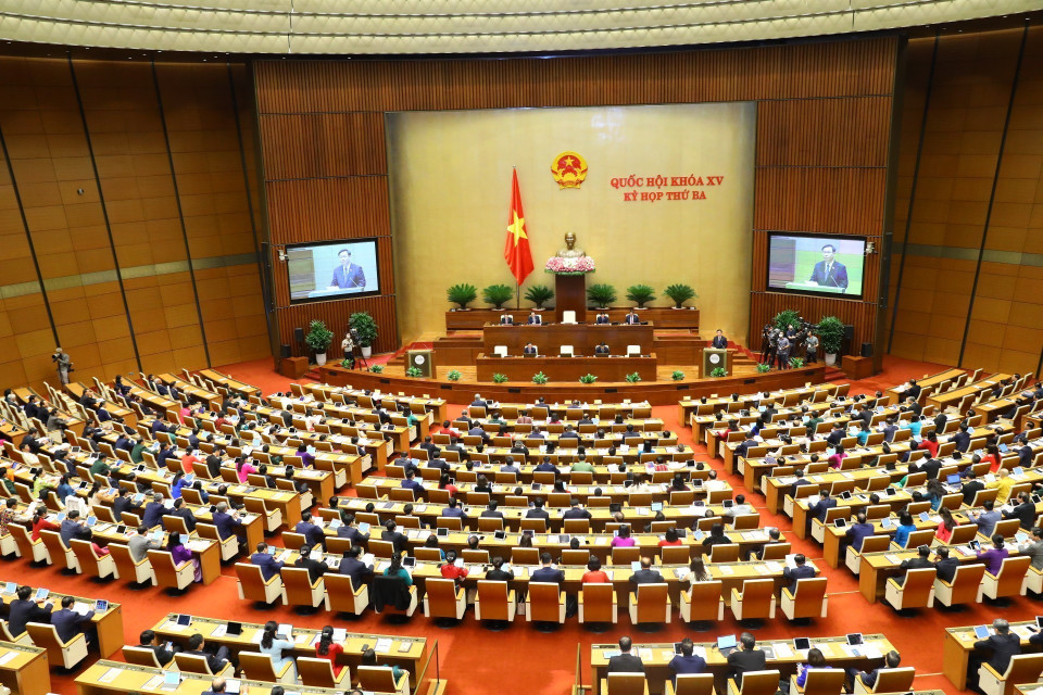 Sáng 23/5, kỳ họp thứ ba, Quốc hội khóa XV khai mạc trọng thể tại Hội trường Diên Hồng, Nhà Quốc hội, Thủ đô Hà Nội. (Ảnh: Văn Điệp/TTXVN) 