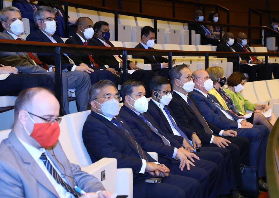 Đại diện các cơ quan ngoại giao, tổ chức quốc tế tại Hà Nội dự phiên khai mạc. (Ảnh: Văn Điệp/TTXVN)