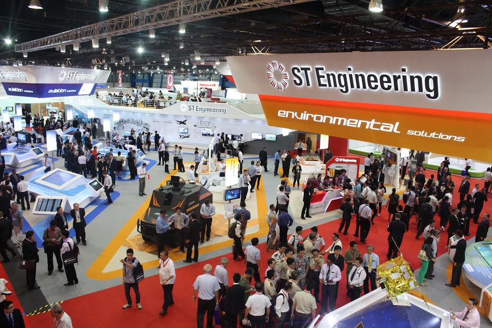 Ban Tổ chức dành không gian rộng hơn 40.000 mét vuông trong nhà và hơn 100.000 mét vuông ngoài trời để cho các hãng giới thiệu sản phẩm tại Singapore Air show 2014