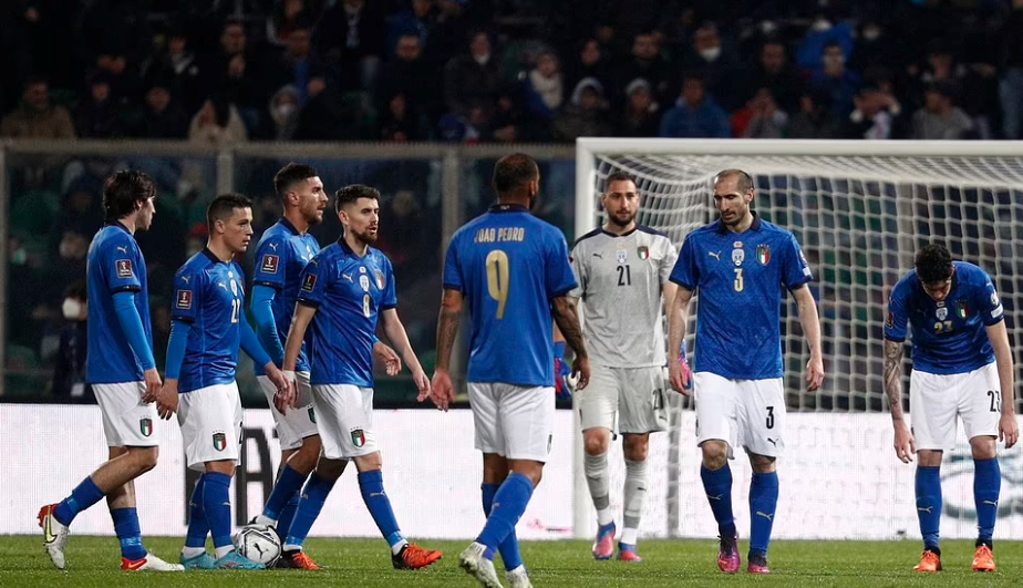 Đây là kỳ World Cup thứ 2 liên tiếp đoàn quân Thiên thanh vắng mặt, sau khi họ không thể đến Nga 4 năm trước. (Nguồn: Reuters)