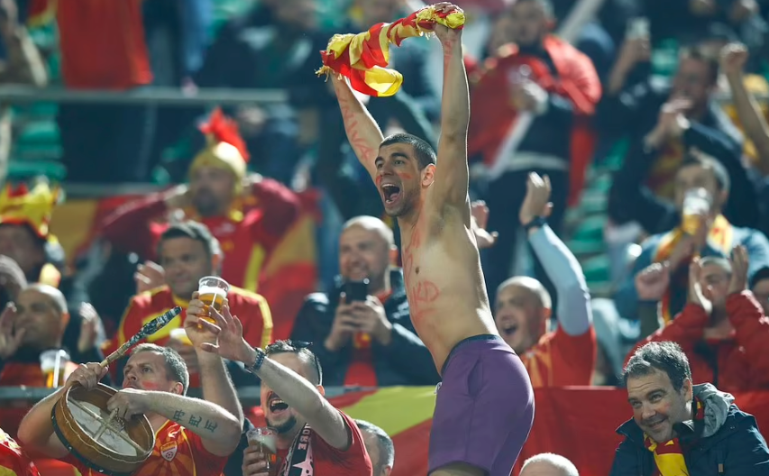 Bàn thắng của Trajkovski mang về niềm vui cho người hâm mộ Bắc Macedonia. (Nguồn: Getty Images)