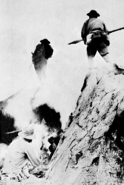 Quân giải phóng tấn công Chi khu quân sự Gio Linh. (Ảnh: Hải Nam/TTXVN)