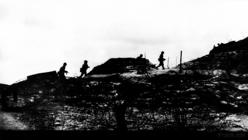 Quân giải phóng Trị Thiên làm chủ điểm cao 544. (Ảnh: Minh Đức/TTXVN)