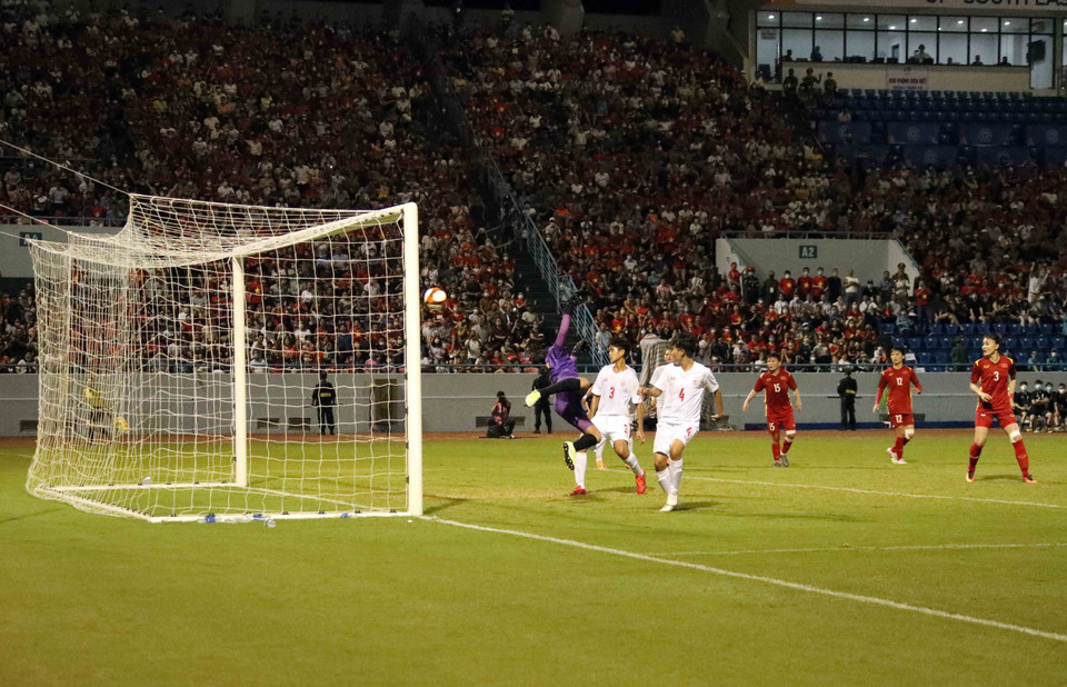 Bàn thắng duy nhất của tiền đạo Huỳnh Như ở phút 28 đưa đội tuyển nữ Việt Nam vào chung kết. Ảnh: (Ảnh: Anh Tuấn/TTXVN)