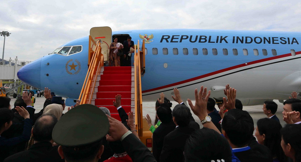 Sáng 12/11, tại Sân bay quốc tế Đà Nẵng diễn ra Lễ tiễn chính thức Tổng thống Indonesia Joko Wikodo cùng đoàn đại biểu cấp cao tham dự Tuần lễ Cấp cao APEC 2017. (Ảnh: TTXVN)