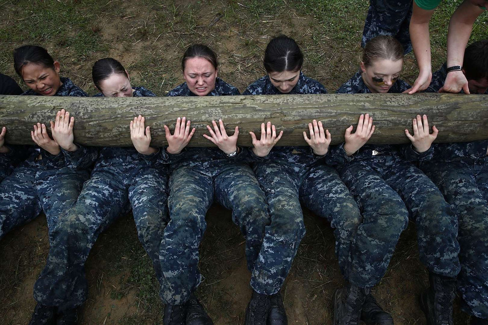 Nữ học viên ở Học viện Hải quân Hoa Kỳ