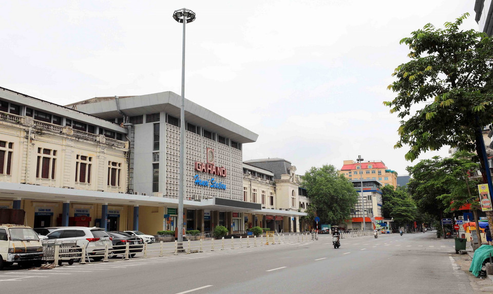 Ga Hà Nội là một trong những cơ sở đầu tiên được lực lượng ta tiếp quản từ quân Pháp, sáng 9/10/1954. (Ảnh: Thanh Tùng/TTXVN)