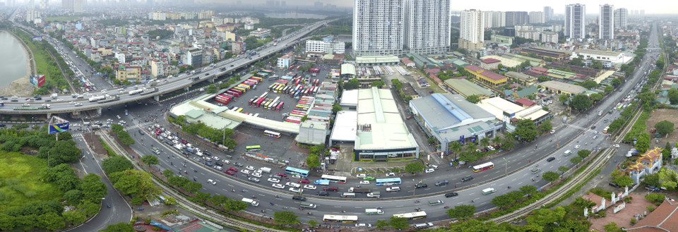 Mật độ giao thông tại tuyến đường Ngọc Hồi vào lúc 10h sáng. (Ảnh: Minh Đức/TTXVN)