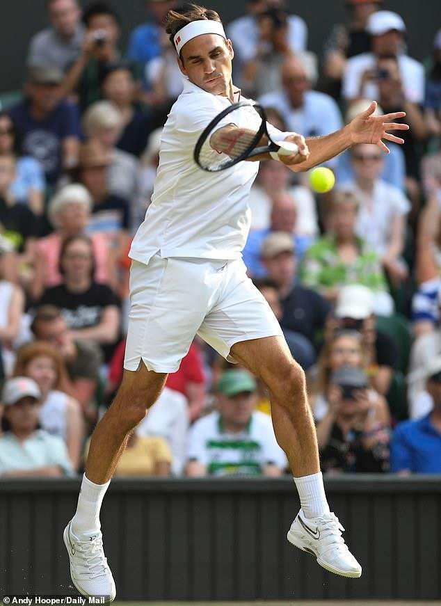 Đây là lần thứ 13 Federer vào bán kết Wimbledon và cũng là chiến thắng thứ 100 trong lịch sử của anh tại giải đấu này.