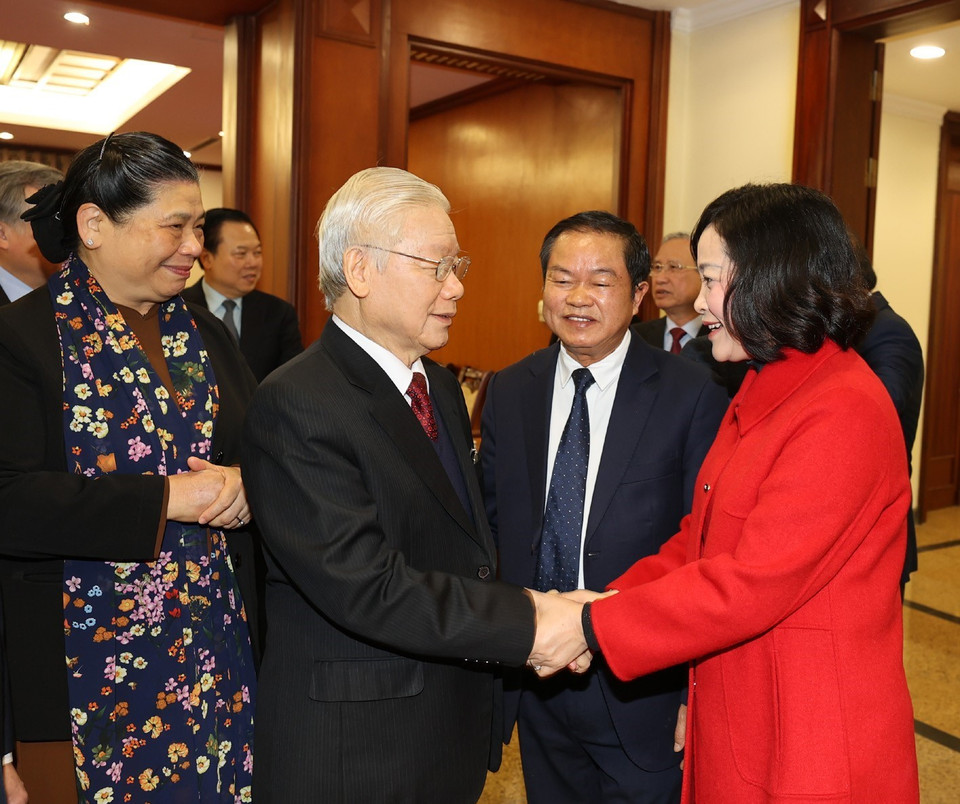 Tổng Bí thư, Chủ tịch nước Nguyễn Phú Trọng với các đại biểu dự bế mạc Hội nghị. (Ảnh: Trí Dũng/TTXVN)