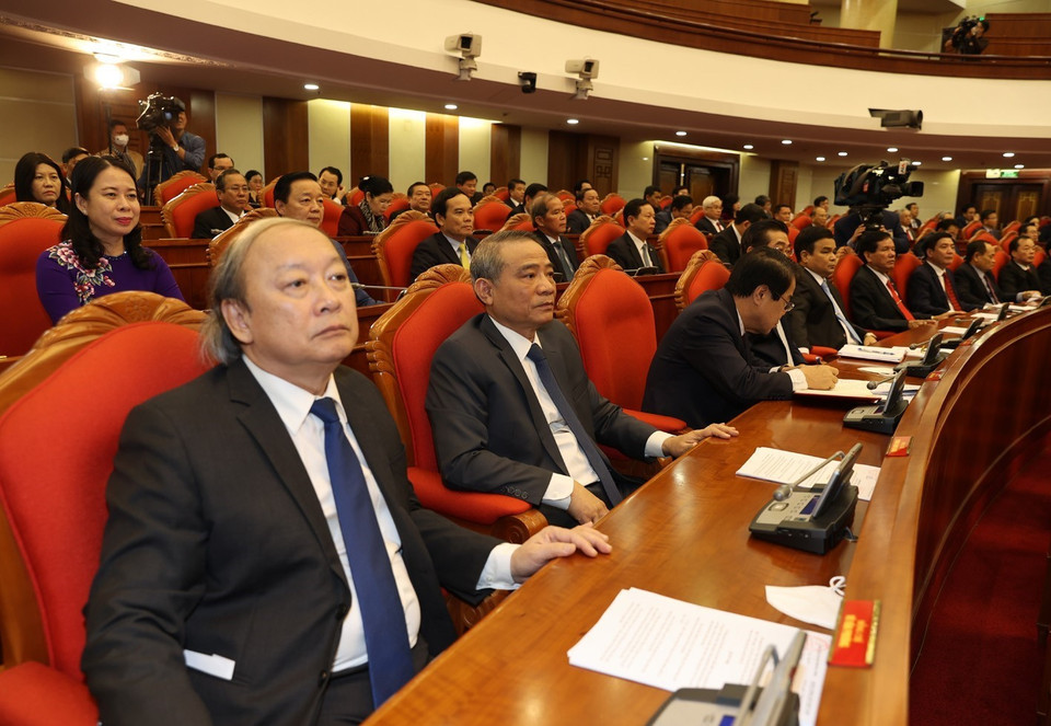  Các đại biểu dự bế mạc Hội nghị Trung ương lần thứ 15. (Ảnh: Trí Dũng/TTXVN)