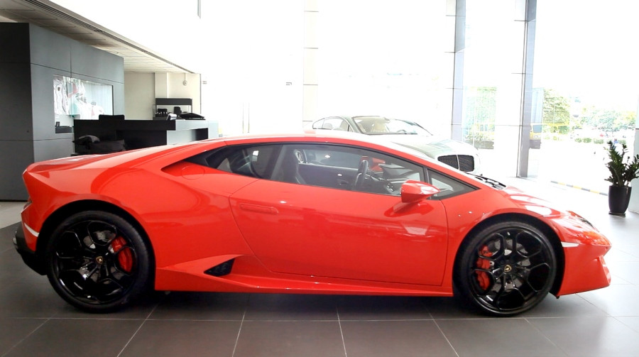 Thân xe hoàn toàn bằng nhôm với kiểu dáng coupe 2 chỗ ngồi. (Ảnh: Doãn Đức/Vietnam+)