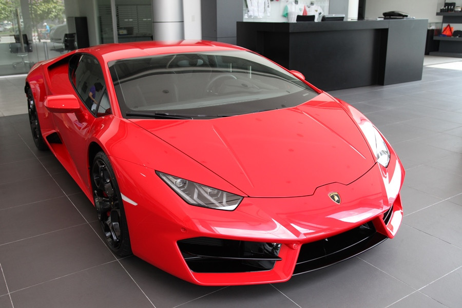 Sau ngày 1/7, Hurcan LP580-2 sẽ đội giá lên tới 19,8 tỷ đồng. (Ảnh: Doãn Đức/Vietnam+)