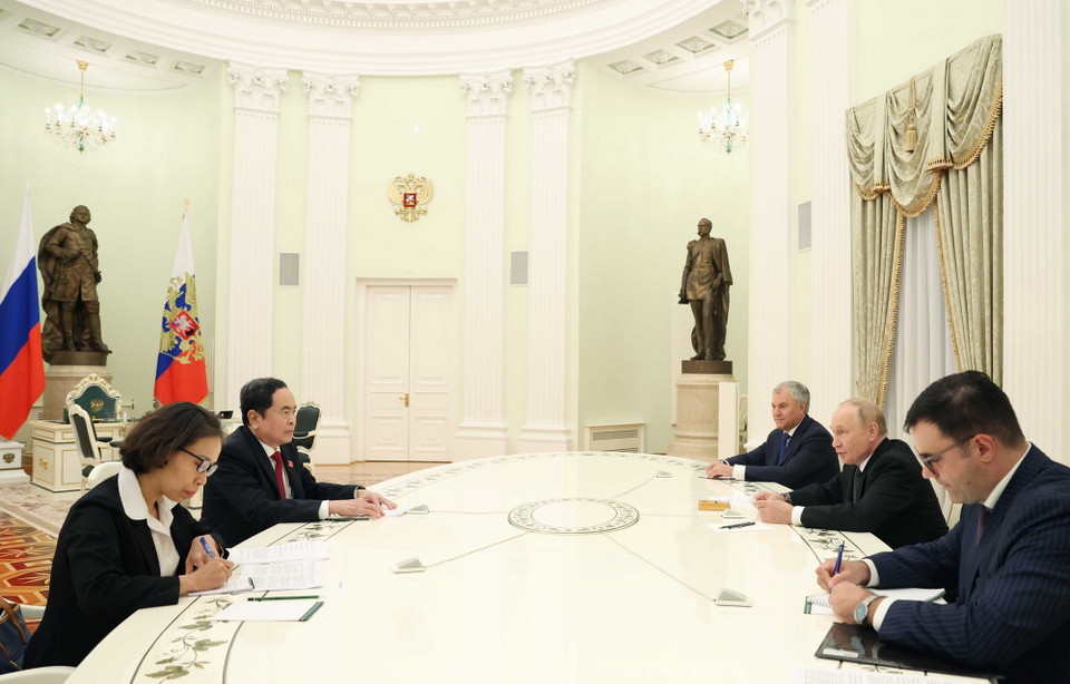 Chủ tịch Quốc hội Trần Thanh Mẫn hội kiến Tổng thống Liên bang Nga Vladimir Putin. (Ảnh: Thống Nhất/TTXVN)