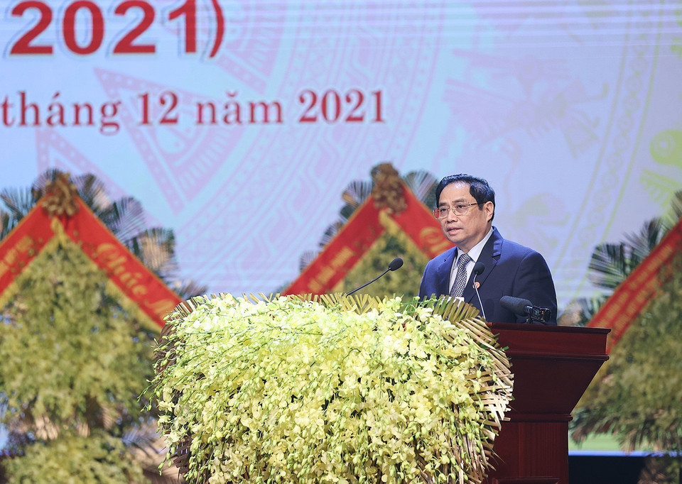 Hình ảnh Thủ tướng Phạm Minh Chính đọc diễn văn tại lễ kỷ niệm. (Ảnh: Dương Giang/TTXVN)