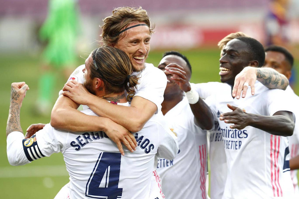 Real Madrid thêm một lần đánh bại Barcelona. (Nguồn: AP)