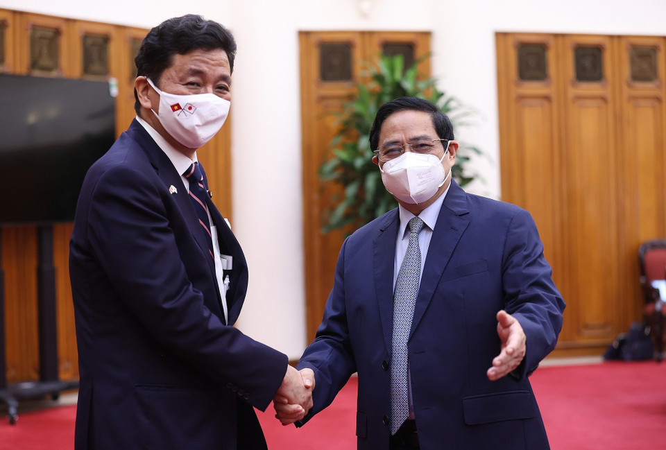 Thủ tướng Phạm Minh Chính tiếp Bộ trưởng Quốc phòng Nhật Bản Kishi Nobuo. (Ảnh: Dương Giang/TTXVN)