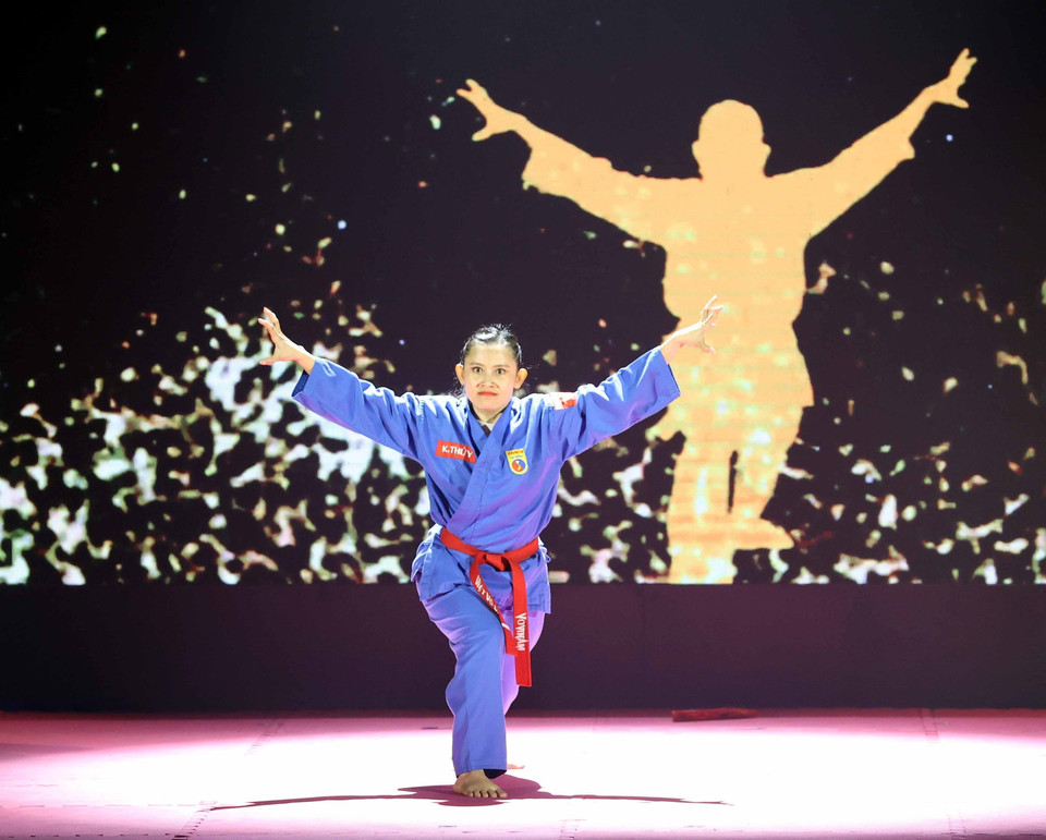 Màn biểu diễn của môn sinh Vovinam tại lễ kỷ niệm 85 năm thành lập Vovinam Việt võ đạo. (Ảnh: Thống Nhất/TTXVN)