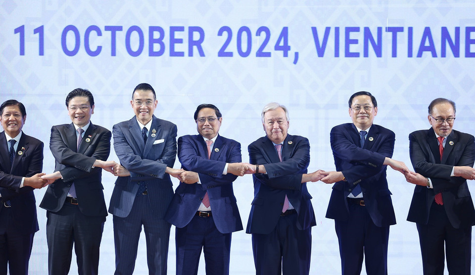 Thủ tướng Phạm Minh Chính cùng Trưởng đoàn các nước ASEAN và Tổng Thư ký Liên hợp quốc Antonio Guterres chụp ảnh chung. (Ảnh: Dương Giang/TTXVN)