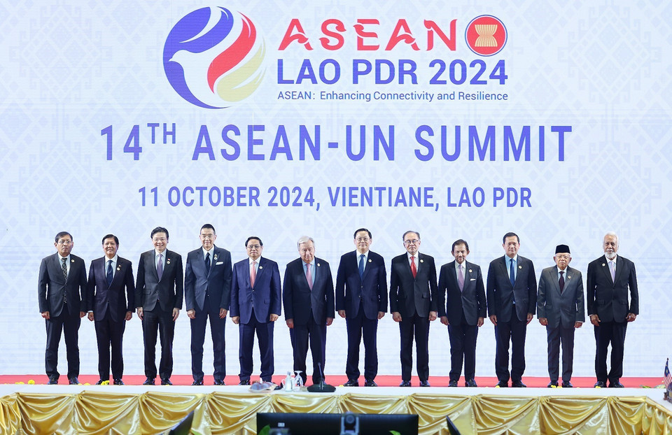 Thủ tướng Phạm Minh Chính cùng Trưởng đoàn các nước ASEAN và Tổng Thư ký Liên hợp quốc Antonio Guterres chụp ảnh chung. (Ảnh: Dương Giang/TTXVN)