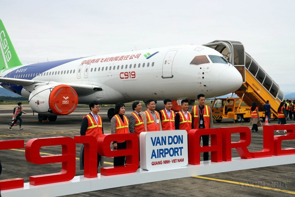 Triển lãm máy bay thương mại Comac Airshow do Tập đoàn Máy bay thương mại Trung Quốc tổ chức, tại Cảng hàng không quốc tế Vân Đồn, huyện Vân Đồn (tỉnh Quảng Ninh), ngày 27/2/2024. (Ảnh: Đức Hiếu/TTXVN)