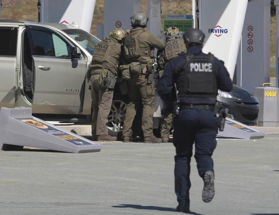 Cảnh sát Hoàng gia Canada (RCMP) cho biết ít nhất 23 người đã tử vong trong vụ xả súng kinh hoàng ở tỉnh Nova Scotia tối 18/4. (Ảnh: AP/TTXVN)