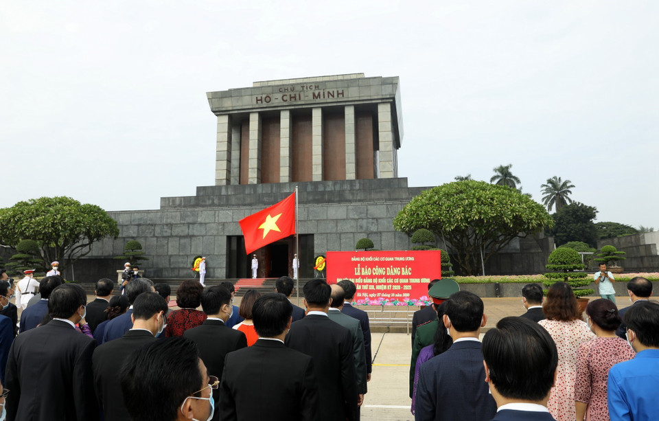 Quang cảnh Lễ báo công dâng Bác. (Ảnh: Văn Điệp/TTXVN)