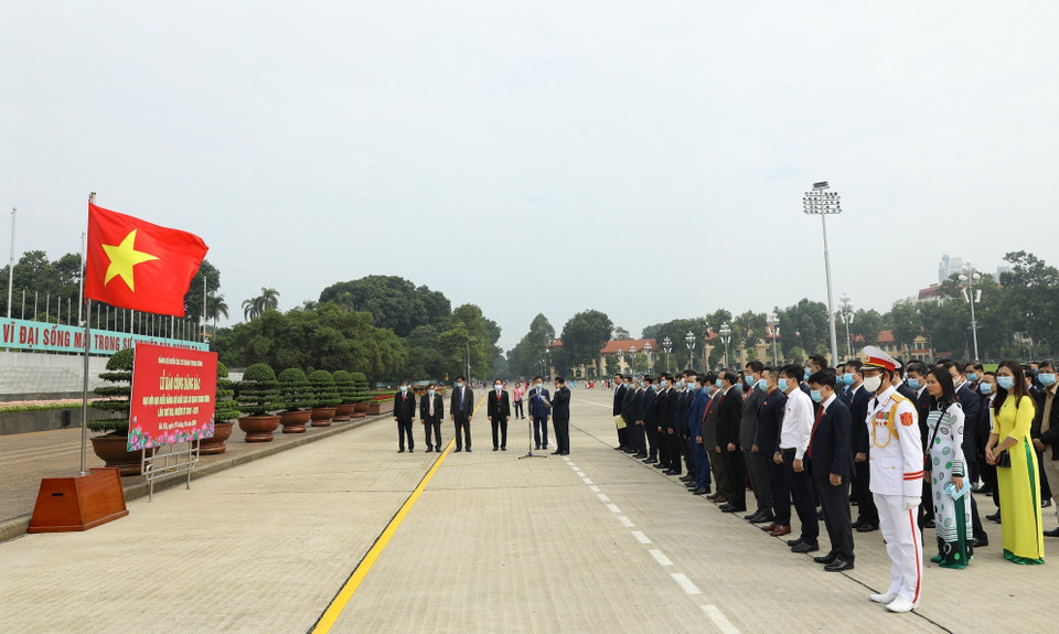 Quang cảnh Lễ báo công dâng Bác. (Ảnh: Văn Điệp/TTXVN)