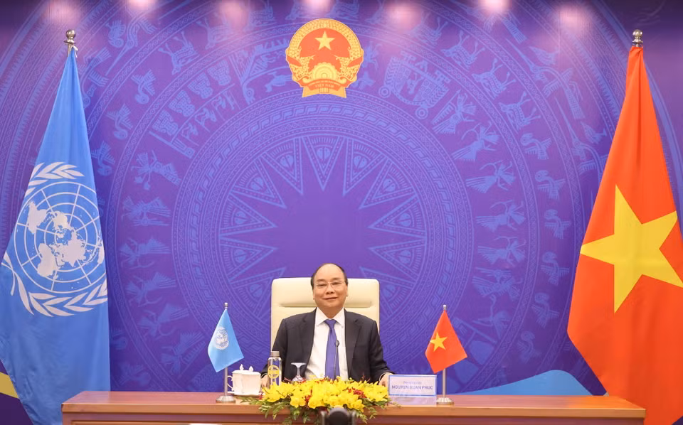 Thủ tướng Chính phủ Nguyễn Xuân Phúc phát biểu tại điểm cầu Hà Nội. (Ảnh: Thống Nhất/TTXVN)