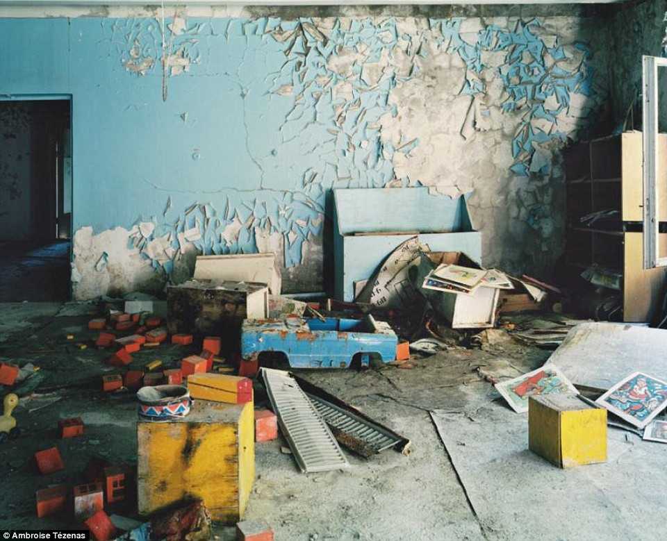 Những gì còn sót lại sau thảm họa hạt nhân ở Chernobyl, Ukraine vào tháng 4 năm 1986 ở nhà máy điện hạt nhân Chernobyl. (Nguồn: Daily Mail)